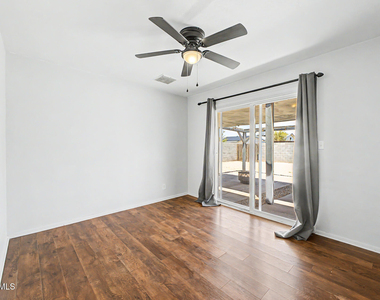 508 W 18th Street - Photo Thumbnail 17