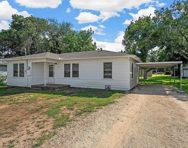 307 N Playdium Drive - Photo Thumbnail 1