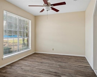 1903 N Floyd Road - Photo Thumbnail 3