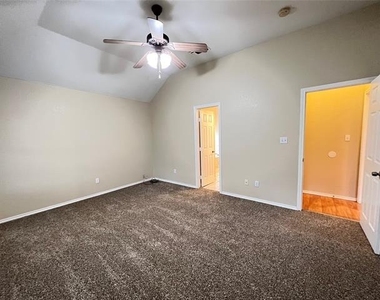 788 Robin Court - Photo Thumbnail 7