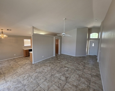 12469 W Granada Road - Photo Thumbnail 9