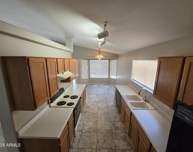 12469 W Granada Road - Photo Thumbnail 6