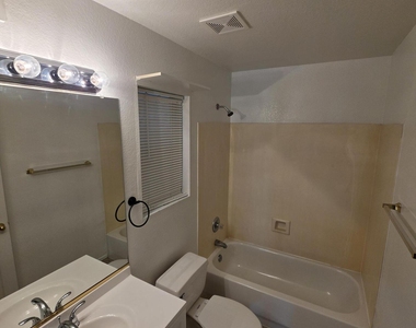 12469 W Granada Road - Photo Thumbnail 12