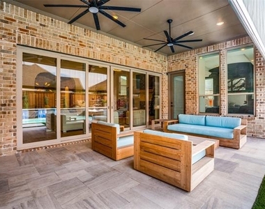 4410 Mueller Lane - Photo Thumbnail 14