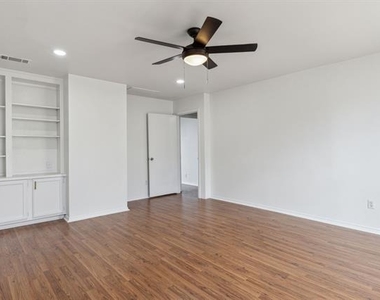 4111 Herschel Avenue - Photo Thumbnail 24