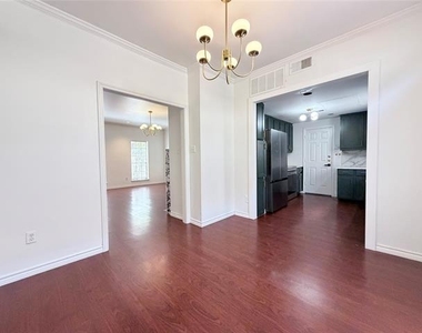 4111 Herschel Avenue - Photo Thumbnail 6