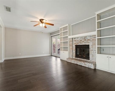 3417 Kenwood Circle - Photo Thumbnail 1