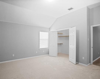 141 Shumard Drive - Photo Thumbnail 18