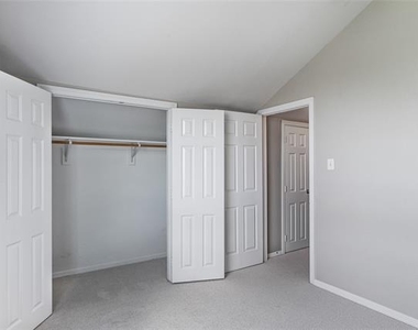 141 Shumard Drive - Photo Thumbnail 31