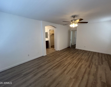 1373 S Ponderosa Drive - Photo Thumbnail 3