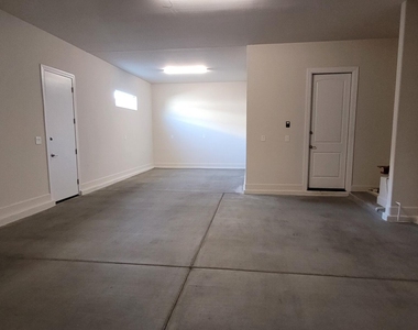 3065 Tapaderos Drive - Photo Thumbnail 24