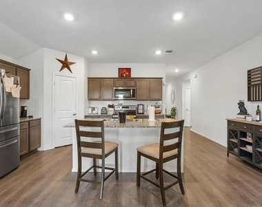 1304 Lowhill Drive - Photo Thumbnail 9