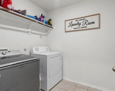 1304 Lowhill Drive - Photo Thumbnail 12