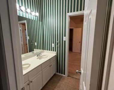 9702 Windy Hollow Drive - Photo Thumbnail 17