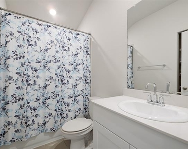 2536 Peoria Drive - Photo Thumbnail 24