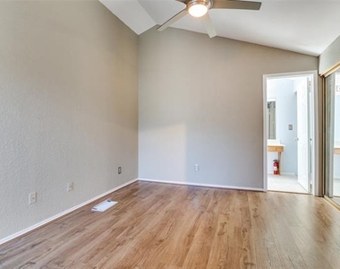 18040 Midway Road - Photo Thumbnail 17