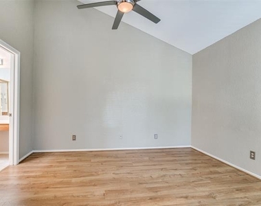 18040 Midway Road - Photo Thumbnail 14