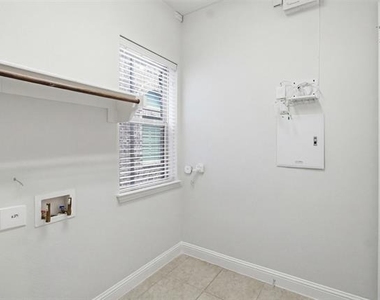 1865 Wood Duck Lane - Photo Thumbnail 15