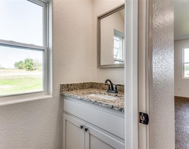 116 Dealva Court - Photo Thumbnail 16