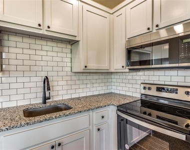 116 Dealva Court - Photo Thumbnail 9
