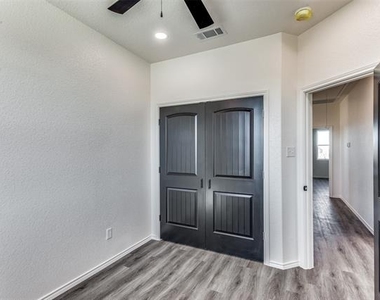 116 Dealva Court - Photo Thumbnail 20