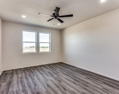116 Dealva Court - Photo Thumbnail 13