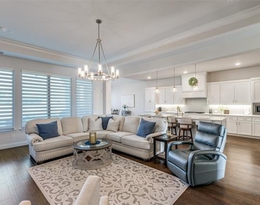 7009 Central Court - Photo Thumbnail 2