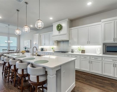 7009 Central Court - Photo Thumbnail 3