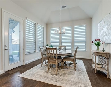 7009 Central Court - Photo Thumbnail 5