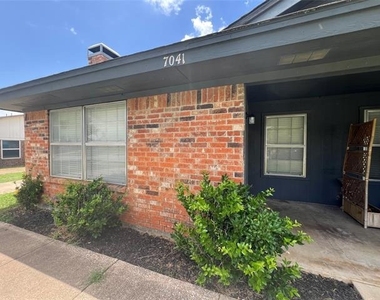 7041 Crosstimbers Lane - Photo Thumbnail 1