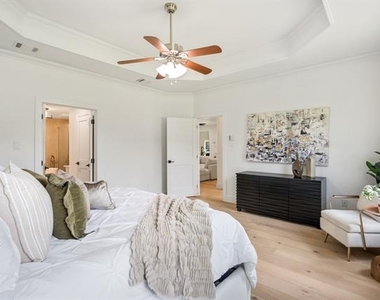 890 Topaz Lane - Photo Thumbnail 11