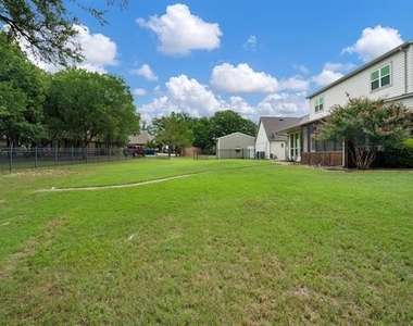 890 Topaz Lane - Photo Thumbnail 26