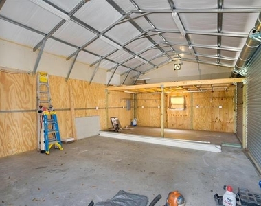 890 Topaz Lane - Photo Thumbnail 27