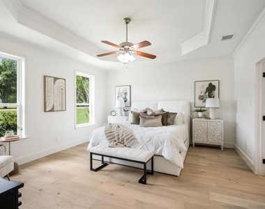 890 Topaz Lane - Photo Thumbnail 10