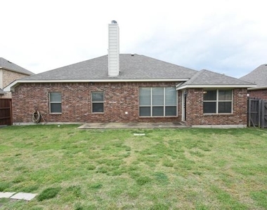1715 Nestledown Drive - Photo Thumbnail 26