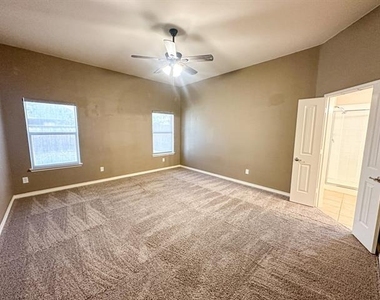 1715 Nestledown Drive - Photo Thumbnail 9