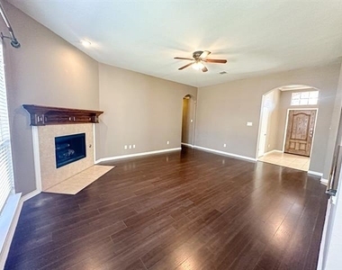 1715 Nestledown Drive - Photo Thumbnail 3