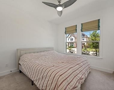 724 Danbury Street - Photo Thumbnail 21