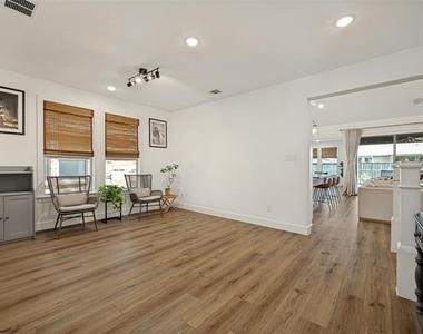 724 Danbury Street - Photo Thumbnail 11
