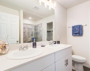 405 Glendale Road - Photo Thumbnail 23