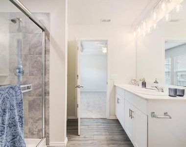 405 Glendale Road - Photo Thumbnail 24