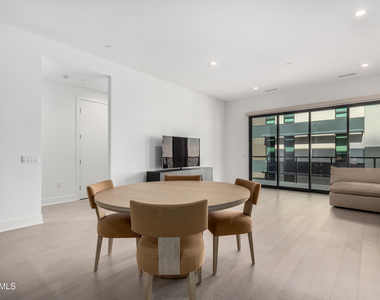 19355 N 73rd Way - Photo Thumbnail 4