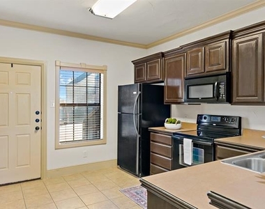 11118 Marion Road - Photo Thumbnail 9
