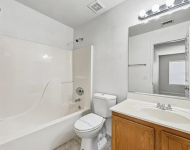 8962 E Yucca Street - Photo Thumbnail 15