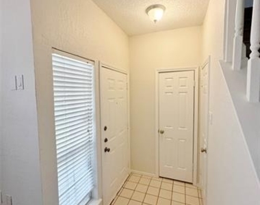 4050 Frankford Road - Photo Thumbnail 2