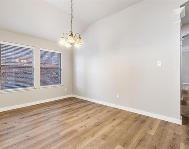 5128 Birchwood Drive - Photo Thumbnail 21
