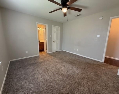 281 Sugarberry Avenue - Photo Thumbnail 7