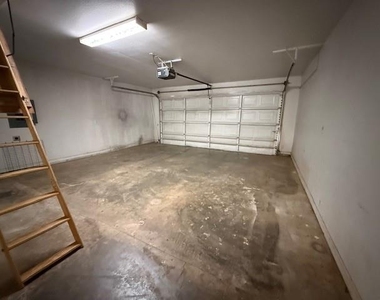 281 Sugarberry Avenue - Photo Thumbnail 20
