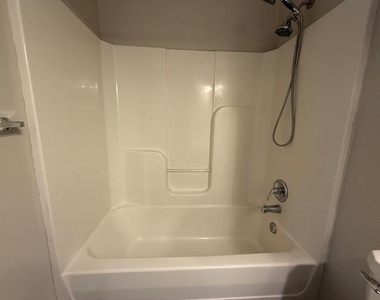281 Sugarberry Avenue - Photo Thumbnail 10