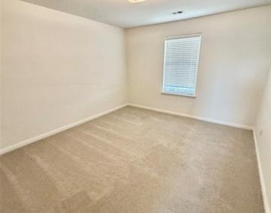 1105 First Street - Photo Thumbnail 18
